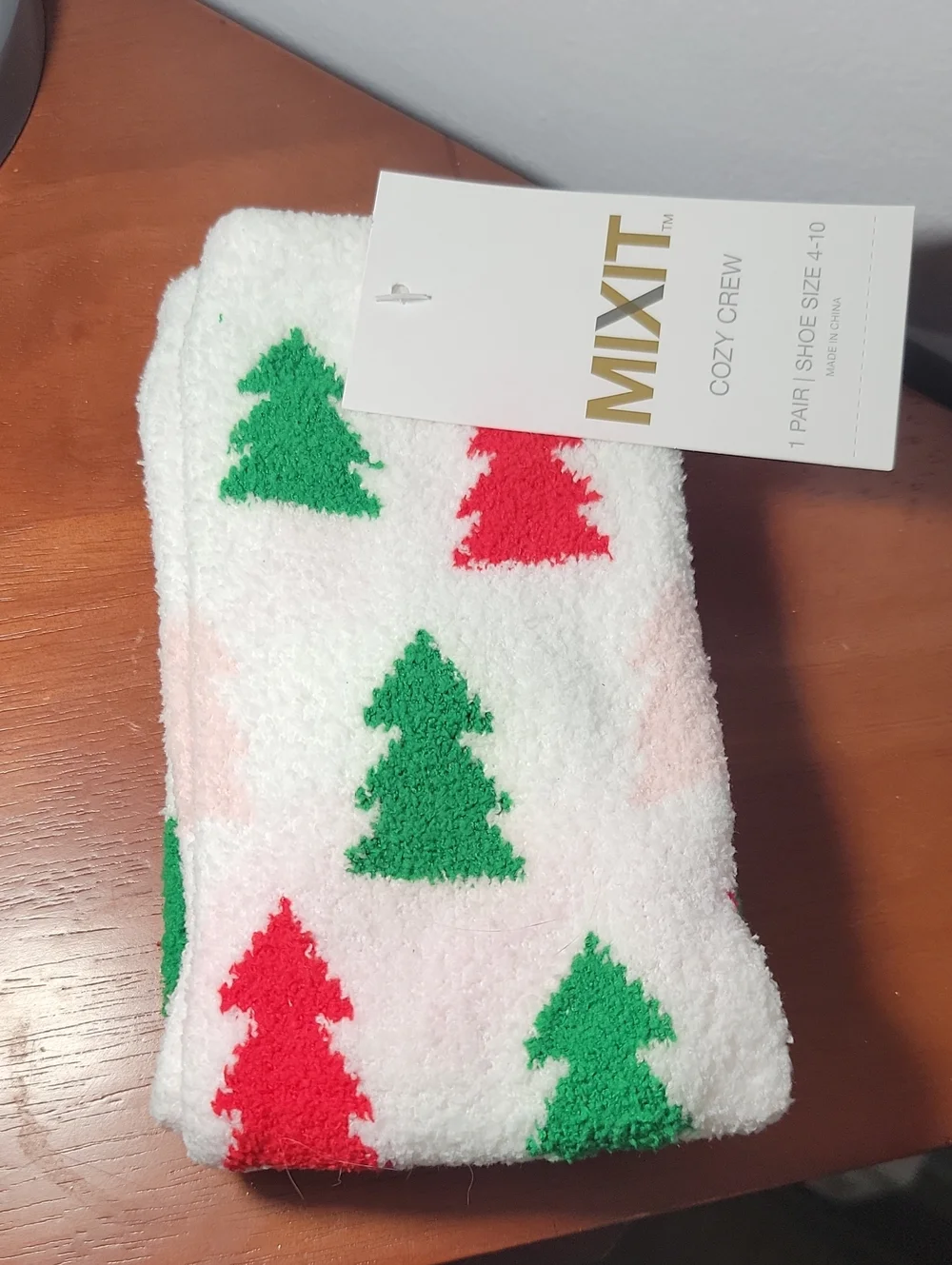 MIXIT Holiday Tree Cozy Crew Socks